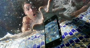 RESUCITA tu teléfono mojado en minutos