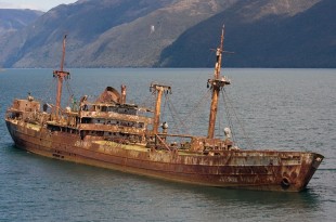 INCREIBLE! Reaparece de la nada Barco perdido hace 90 años en el triángulo de las Bermudas.
